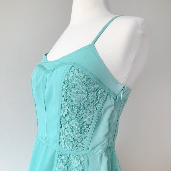 LC Lauren Conrad • Lace Chiffon Mini Dress - Picture 2 of 7